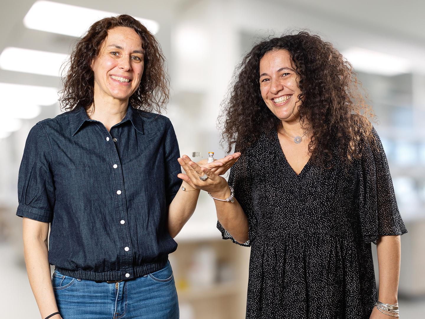 Madiha Derouazi (right), Elodie Belnoue and team